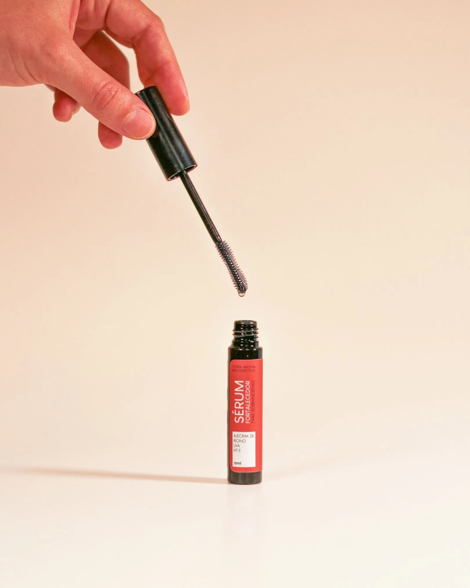SÉRUM FORTALECEDOR, PREENCHEDOR DE SOBRANCELHAS